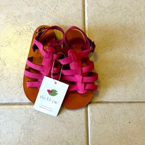 NWT Juno Fuschia Girl’s Sandals  9.5